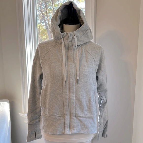 lululemon athletica Tops - Lululemon Cropped Hoody, Like New, Size 6